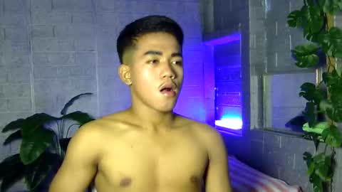 kritthanarkorn online show from 12.18.25