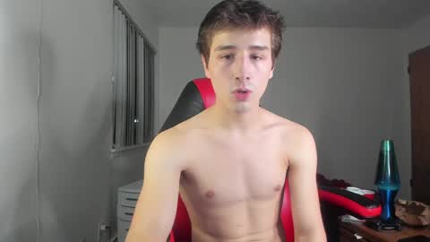 Snapshot of kroddy1985 chatting on 12.30.24 Brayden Thompson online show from 12.30.24