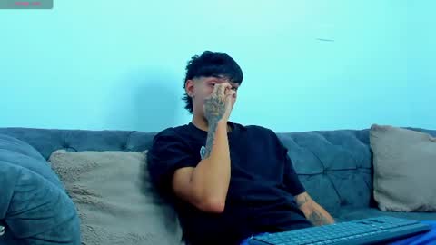 Snapshot of kroywave chatting on 07.09.26 Kroy Wave Muscle Tattoos Latino online show from 07.09.26