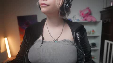 Krystal Syx online show from 02.14.25