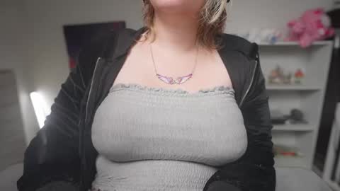 Krystal Syx online show from 09.26.25