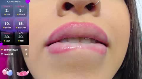 Snapshot of krysten_ritter2 chatting on 12.23.24 krys online show from 12.23.24