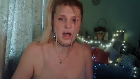 Snapshot of kudesnizza chatting on 02.28.25 Annika MTF ts post -op online show from 02.28.25