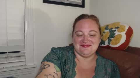 Snapshot of kudraalo chatting on 11.17.25 Ho-verdrive online show from 11.17.25