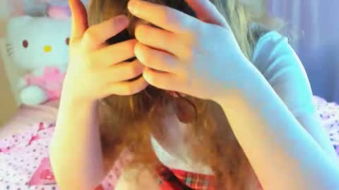 Anna online show from 09.20.25