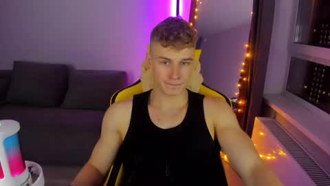 Snapshot of kurt_hanssen chatting on 11.04.25 kurt_hanssen online show from 11.04.25