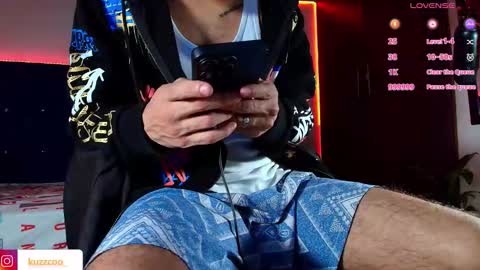 kuzzcoo online show from 10.14.25