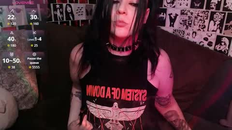 Snapshot of kvopa chatting on 11.18.25 Kvopa online show from 11.18.25