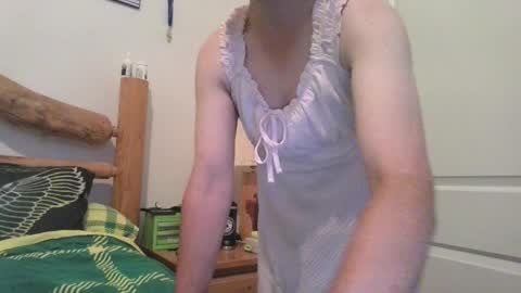 Snapshot of kwahrens22 chatting on 04.16.26 Kenji online show from 04.16.26