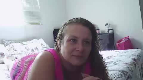 Kween Bunny B online show from 10.26.25