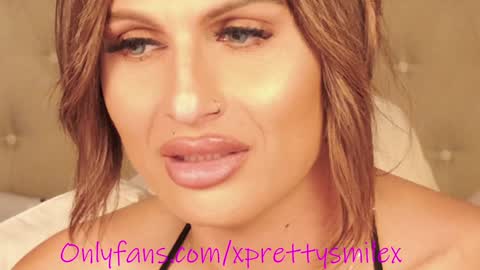 Snapshot of kxaxmichelle chatting on 12.03.24 Kick online show from 12.03.24