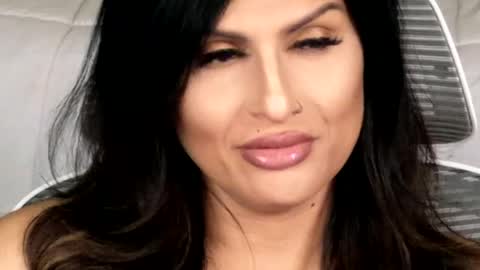 Snapshot of kxaxmichelle chatting on 06.04.26 Kick online show from 06.04.26