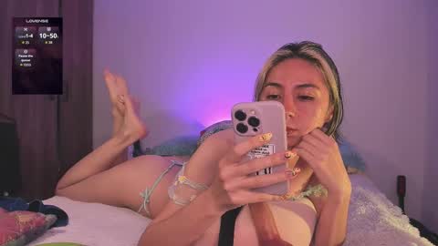 Aria Kess  online show from 10.17.25