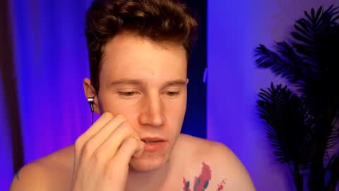 Snapshot of kyle_4u chatting on 12.26.24 Kyle online show from 12.26.24