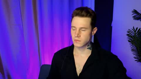 Snapshot of kyle_4u chatting on 12.28.24 Kyle online show from 12.28.24