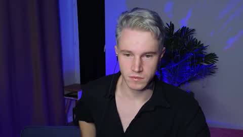 Snapshot of kyle_4u chatting on 01.02.25 Kyle online show from 01.02.25