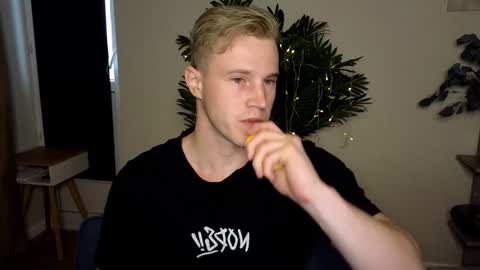 Snapshot of kyle_4u chatting on 01.20.25 Kyle online show from 01.20.25