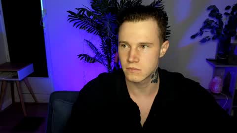 Snapshot of kyle_4u chatting on 02.04.25 Kyle online show from 02.04.25