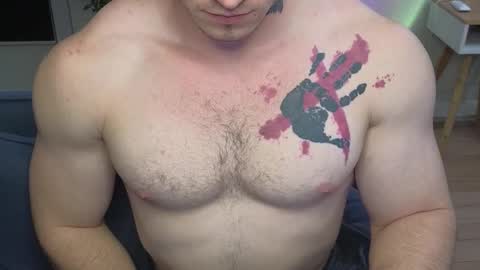 Snapshot of kyle_4u chatting on 10.04.25 Kyle online show from 10.04.25