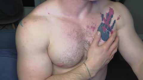 Snapshot of kyle_4u chatting on 10.28.25 Kyle online show from 10.28.25