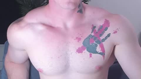 Snapshot of kyle_4u chatting on 11.15.25 Kyle online show from 11.15.25