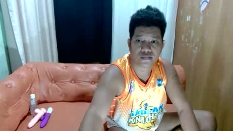 Snapshot of kyle_lacuste chatting on 11.19.25 kyle_lacuste online show from 11.19.25