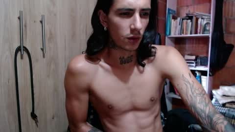 Snapshot of kyleer77 chatting on 11.03.25 kyleer77 online show from 11.03.25