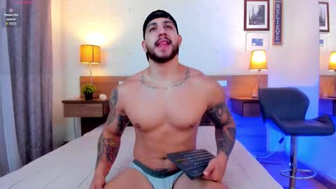 Snapshot of kylenorth_ chatting on 09.11.25 kylenorth_ online show from 09.11.25