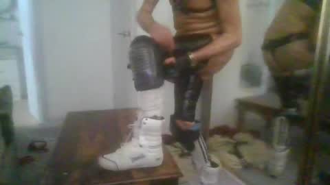 kylestrips4youq online show from 04.14.26