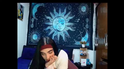 Snapshot of kylie_capricorn chatting on 02.12.25 kylie online show from 02.12.25