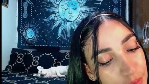 Snapshot of kylie_capricorn chatting on 10.15.25 kylie online show from 10.15.25