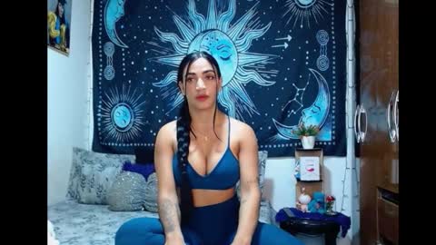 Snapshot of kylie_capricorn chatting on 11.05.25 kylie online show from 11.05.25