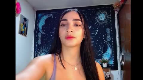 Snapshot of kylie_capricorn chatting on 11.06.25 kylie online show from 11.06.25