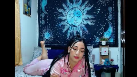 Snapshot of kylie_capricorn chatting on 11.17.25 kylie online show from 11.17.25