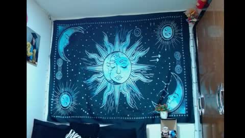 Snapshot of kylie_capricorn chatting on 11.28.25 kylie online show from 11.28.25