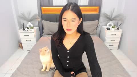 kylie_cums online show from 10.13.25
