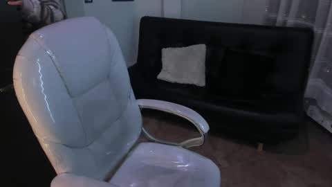 kylie online show from 02.25.25