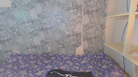 Snapshot of kylie_fuck69 chatting on 12.22.24 kylie online show from 12.22.24