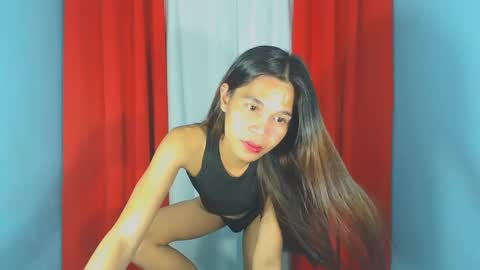 Snapshot of kylie_fuck69 chatting on 01.13.25 kylie online show from 01.13.25