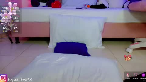 k ylie online show from 01.14.25