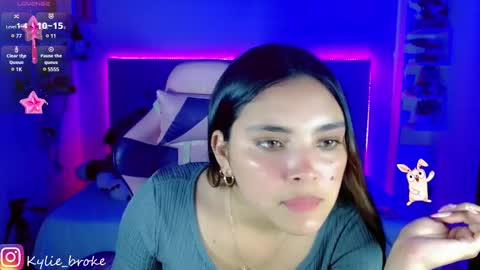 k ylie online show from 02.13.25