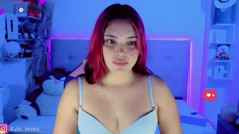 Snapshot of kylie_hottt_ chatting on 05.03.26 k ylie online show from 05.03.26