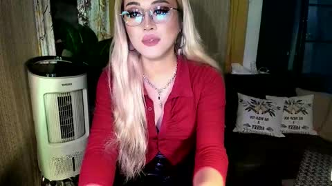 kylie online show from 12.22.25