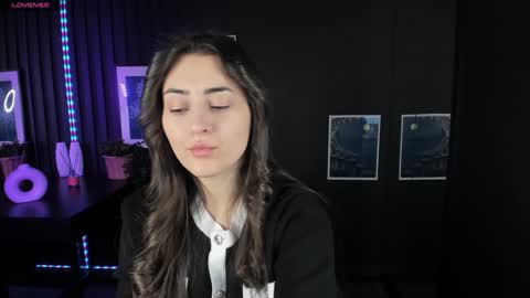 Kylie online show from 02.05.25