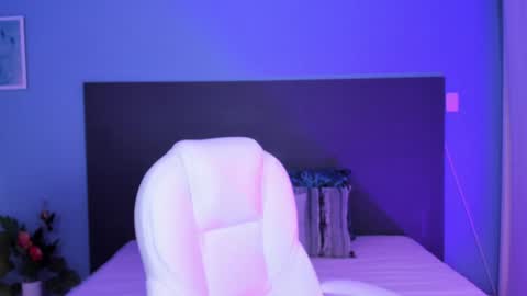 Kylie Reyes  online show from 12.04.24