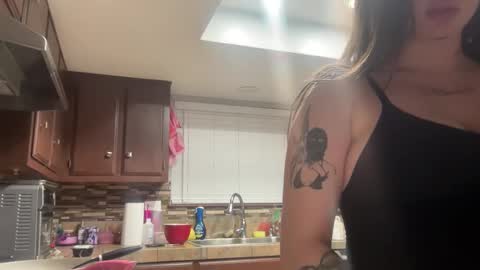 Snapshot of kylie_star30 chatting on 01.10.26 kylie_star30 online show from 01.10.26