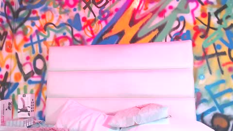 Melissa online show from 02.04.25