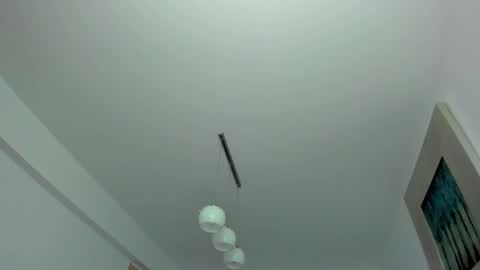 Snapshot of kylieety chatting on 02.10.25 KYLIE online show from 02.10.25