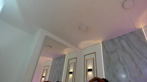 Kylie  online show from 10.12.25