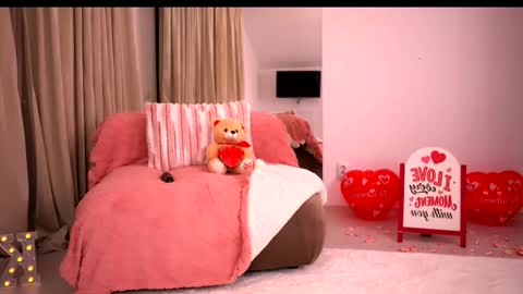 Snapshot of kyliejoyce chatting on 02.13.26 Kylie online show from 02.13.26